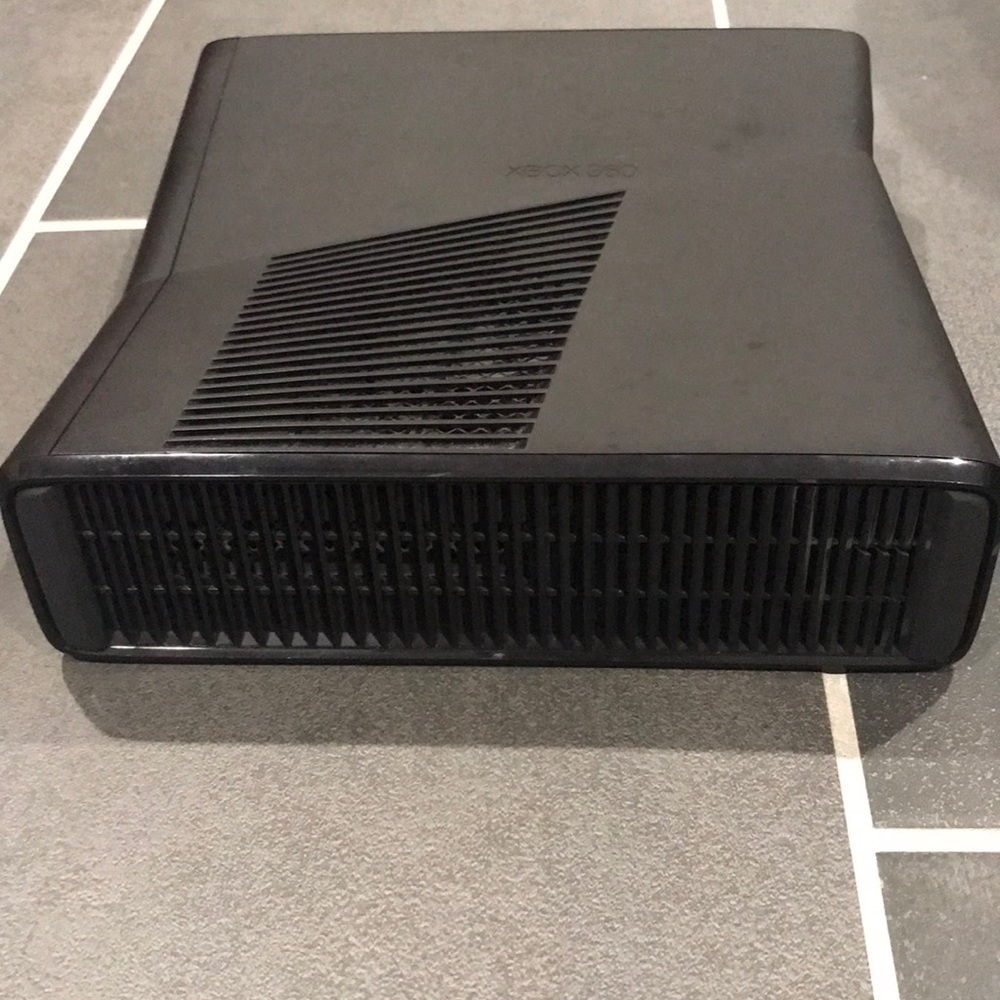 Xbox 360 - Picture 5 of 5